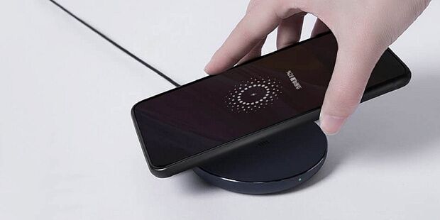 Беспроводная сетевая зарядка Xiaomi Mi Wireless Charging Pad (Black) - 4